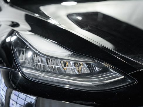 Used 2020 Tesla Model Y Performance image 17