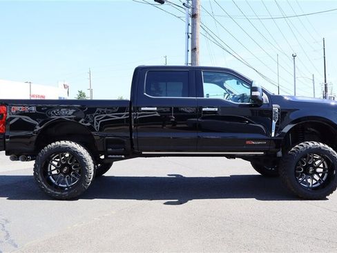 Used 2025 Ford F350 Platinum w/ Platinum Plus Package AWD/4WD image 6