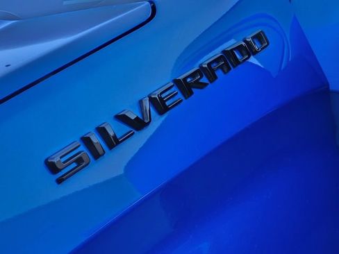 Used 2025 Chevrolet Silverado 1500 Custom w/ Turbomax Blackout Package AWD/4WD image 10
