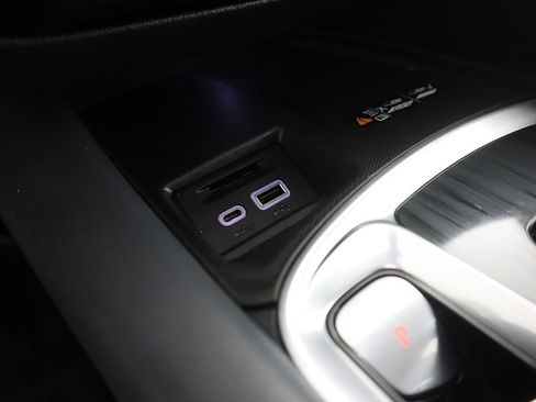 Used 2022 Buick Enclave Essence w/ Experience Buick Package image 54