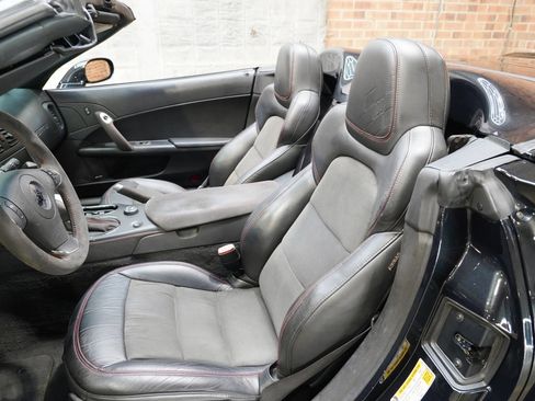 Used 2012 Chevrolet Corvette Grand Sport w/ 3LT Preferred Equipment Group RWD image 36