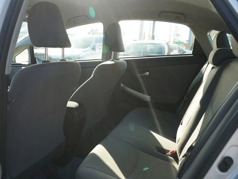 Used 2015 Toyota Prius Two FWD image 13