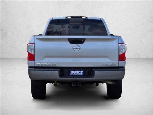 Used 2018 Nissan Titan PRO-4X AWD/4WD image 6