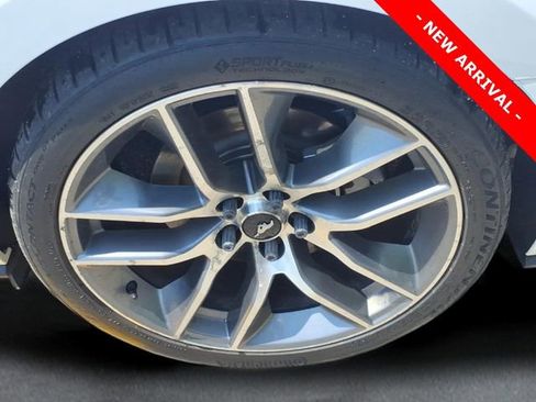 Used 2016 Ford Mustang GT Premium RWD image 7
