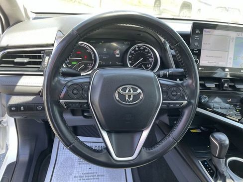 Certified 2022 Toyota Camry XLE w/ Navigation Upgrade Package FWD image 15