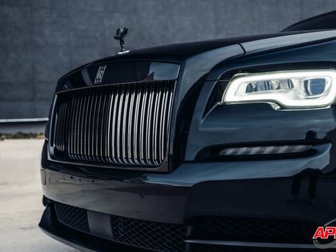 Used 2017 Rolls-Royce Wraith image 31