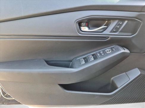 Used 2024 Honda Accord EX-L image 9