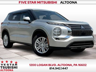 New 2025 Mitsubishi Outlander ES