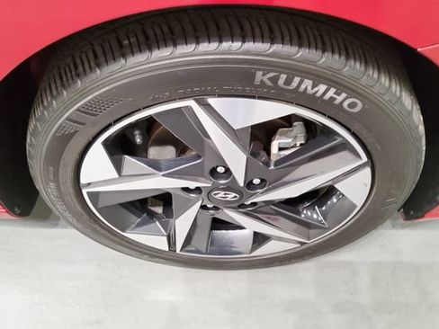 Used 2023 Hyundai Elantra SEL w/ Convenience Package FWD image 48