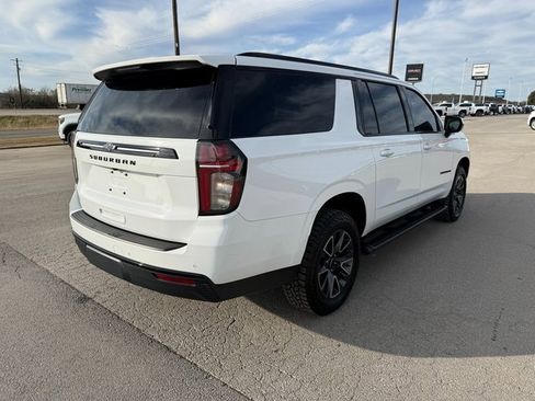 Used 2023 Chevrolet Suburban Z71 image 6