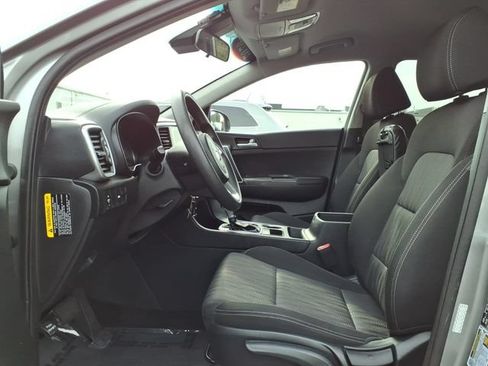 Used 2020 Kia Sportage LX FWD image 16