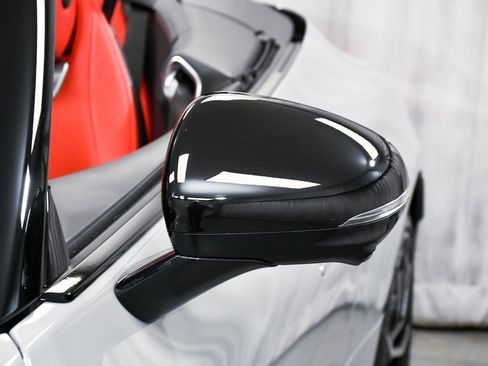 Used 2022 Mercedes-Benz SL 63 AMG 4MATIC w/ Driver Assistance Package image 92