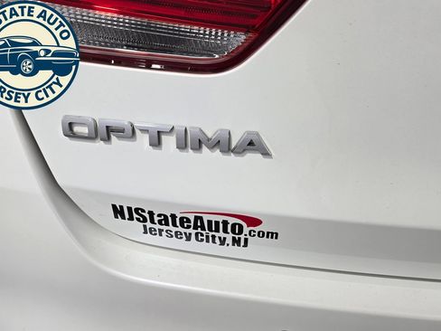 Used 2017 Kia Optima EX w/ Technology Package FWD image 36