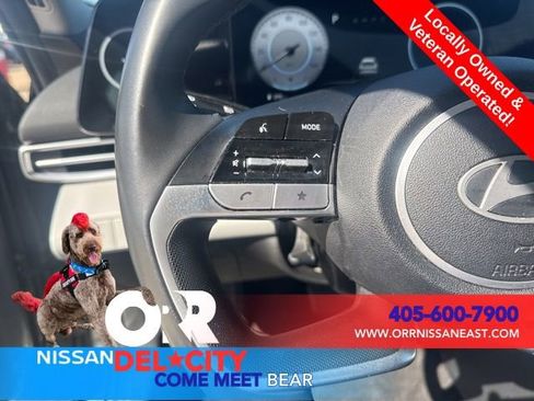 Used 2025 Hyundai Elantra Limited FWD image 17