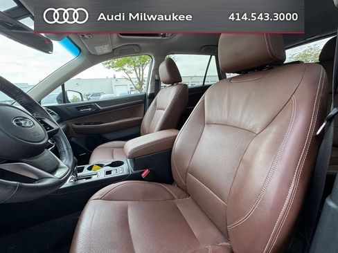 Used 2018 Subaru Outback 2.5i Touring w/ Popular Package #3 AWD/4WD image 10