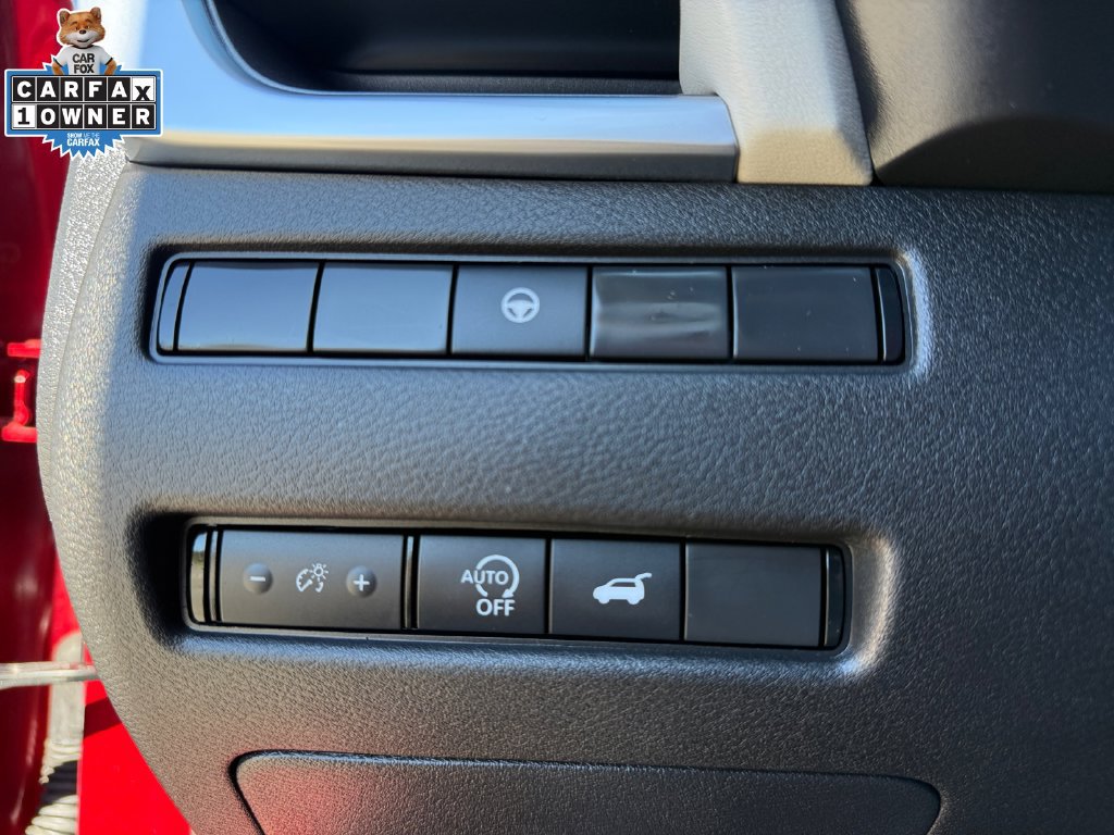 Certified 2025 Nissan Rogue SV AWD/4WD image 29