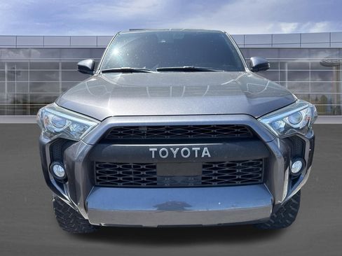 Used 2020 Toyota 4Runner SR5 image 10