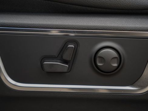 New 2026 RAM 1500 Laramie AWD/4WD image 41