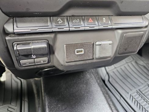 Used 2019 GMC Sierra 1500 Base image 28