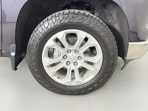 Used 2024 Chevrolet Silverado 1500 LTZ AWD/4WD image 29