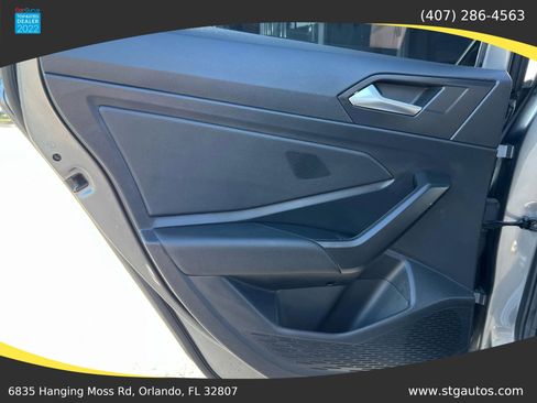 Used 2021 Volkswagen Jetta SE image 21