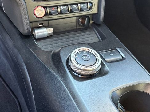 Used 2022 Ford Mustang Shelby GT500 w/ Carbon Fiber Track Pack image 26