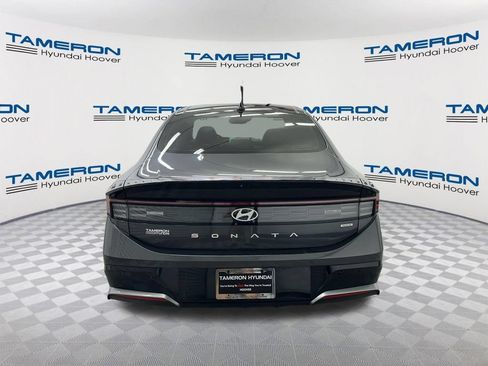 Used 2024 Hyundai Sonata Limited FWD image 4