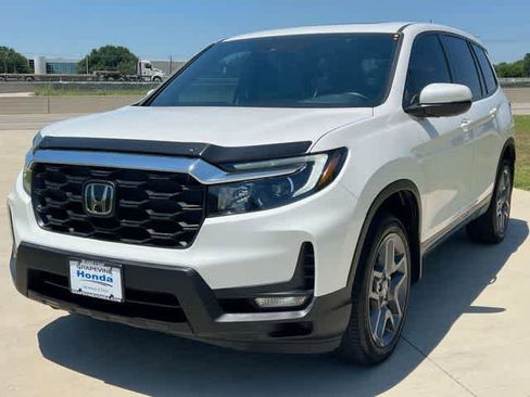 Used 2023 Honda Passport EX-L image 2