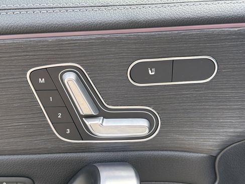 Used 2020 Mercedes-Benz CLA 250 image 22