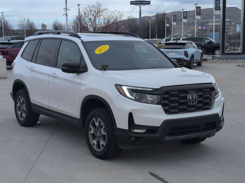 Used 2023 Honda Passport TrailSport image 8