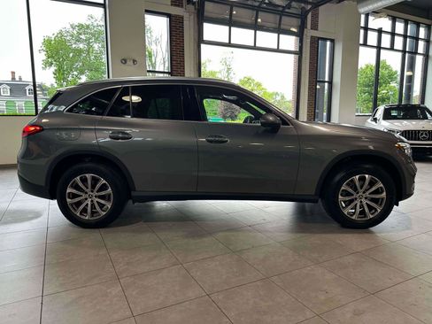 Used 2023 Mercedes-Benz GLC 300 4MATIC image 5