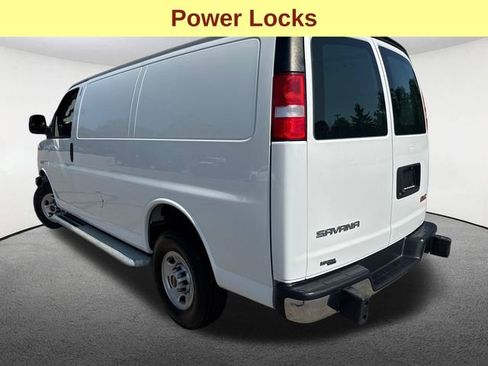 Used 2023 GMC Savana 2500 w/ Driver Convenience Package image 8