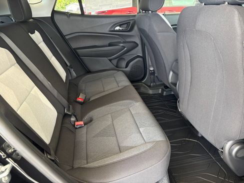 New 2026 Chevrolet Trax LS w/ LS Convenience Package FWD image 16