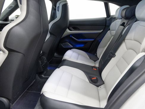 Used 2021 Porsche Taycan Turbo S image 8