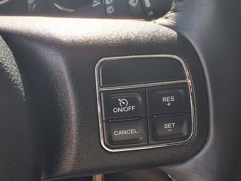 Used 2017 Jeep Wrangler Unlimited Sahara w/ Connectivity Group AWD/4WD image 13