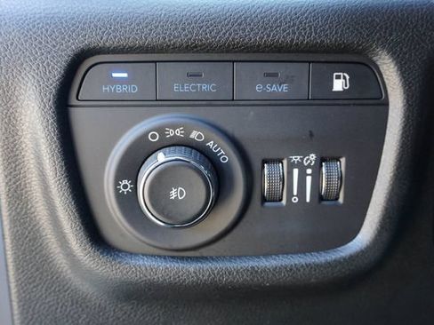 Used 2024 Jeep Grand Cherokee Limited 4xe AWD/4WD image 17
