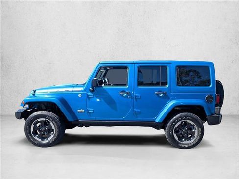 Used 2014 Jeep Wrangler Unlimited Sahara AWD/4WD image 16