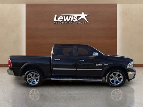 Used 2017 RAM 1500 Laramie w/ Convenience Group image 5