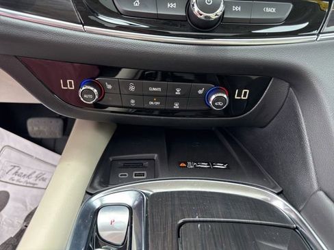 Used 2024 Buick Enclave Essence w/ Experience Buick Package AWD/4WD image 29
