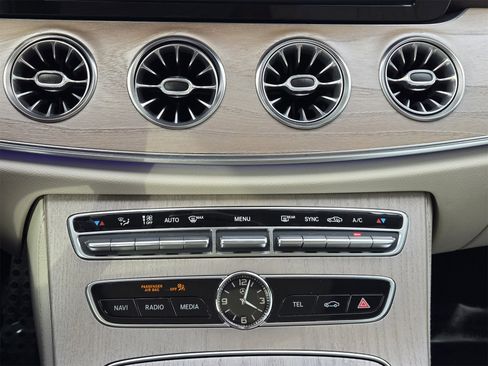 Certified 2018 Mercedes-Benz E 400 Coupe image 18