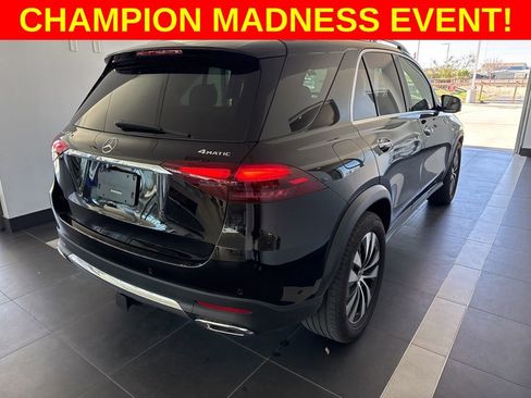 Used 2025 Mercedes-Benz GLE 450e 4MATIC image 3