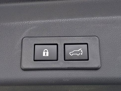 Used 2025 Subaru Ascent Limited image 29