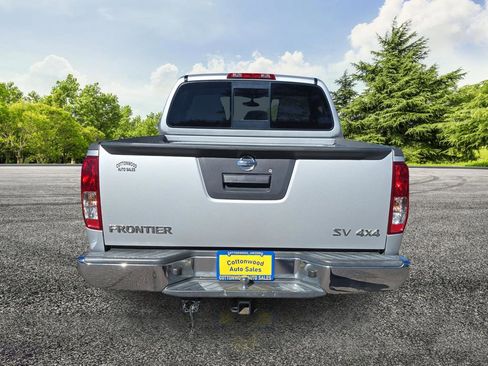 Used 2019 Nissan Frontier SV image 6