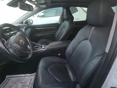 Used 2020 Toyota Camry XSE FWD image 4
