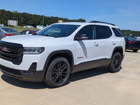 Used 2023 GMC Acadia SLE w/ Elevation Edition FWD image 4