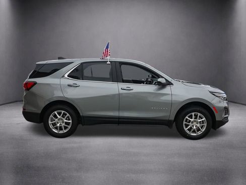 Used 2024 Chevrolet Equinox LT image 3