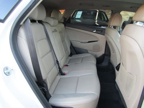 Used 2016 Hyundai Tucson Limited w/ Option Group 03 image 13