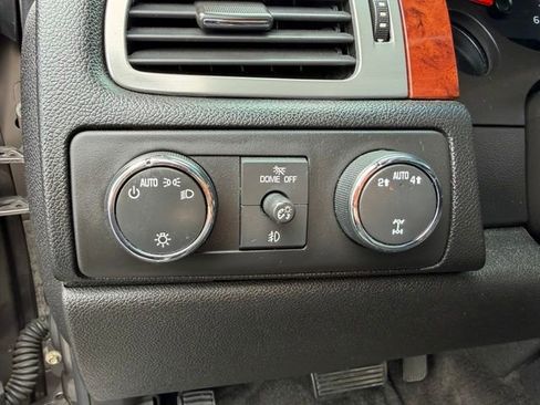 Used 2014 GMC Yukon SLT AWD/4WD image 19