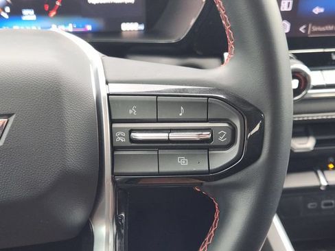 Used 2025 Chevrolet Colorado LT RWD image 28