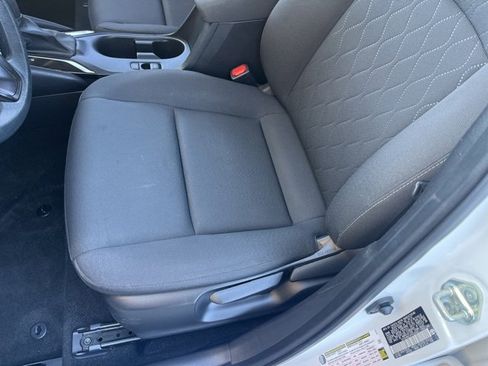 Used 2023 Toyota Corolla LE image 7
